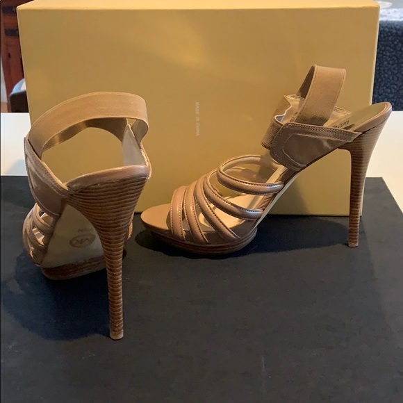 Michael Kors strappy Sandals - Picture 5 of 8